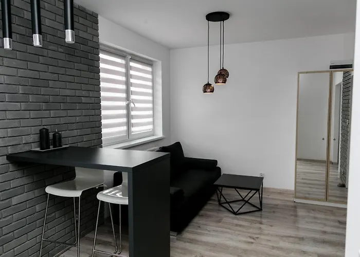 Na Dalekiej Apartment *